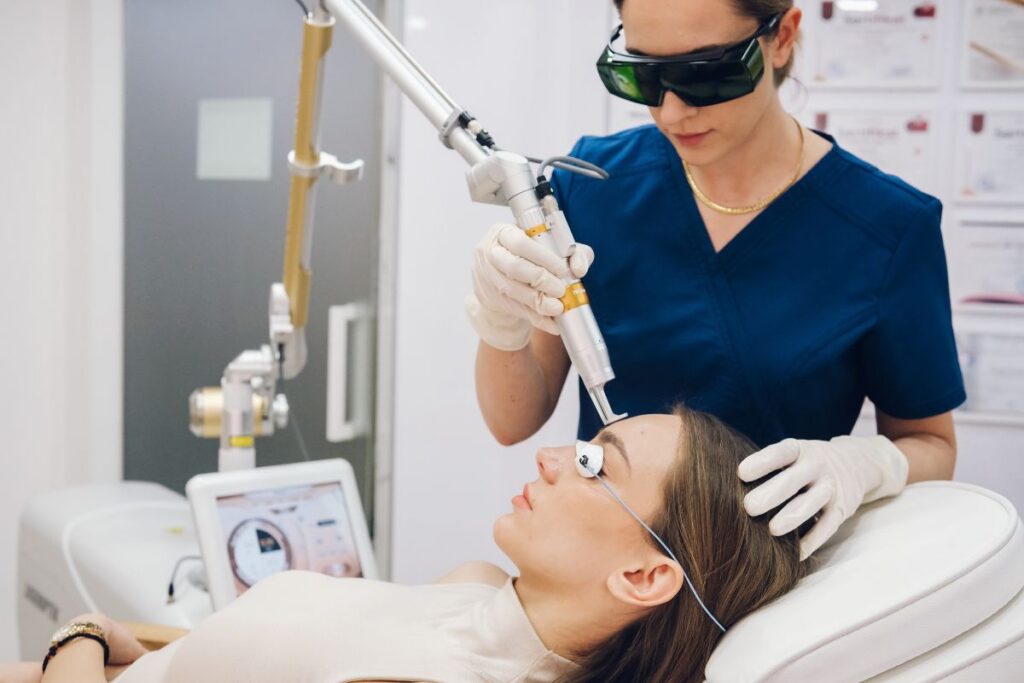 Helios 785 Pico laser tretman u ordinaciji dr Marije Bošković